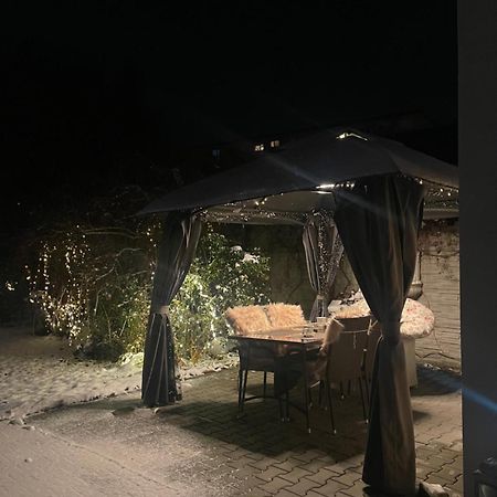 Alia House With Garden In Piestany Villa ภายนอก รูปภาพ