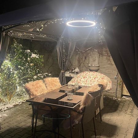 Alia House With Garden In Piestany Villa ภายนอก รูปภาพ
