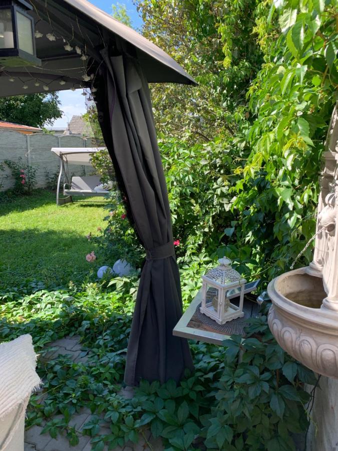 Alia House With Garden In Piestany Villa ภายนอก รูปภาพ